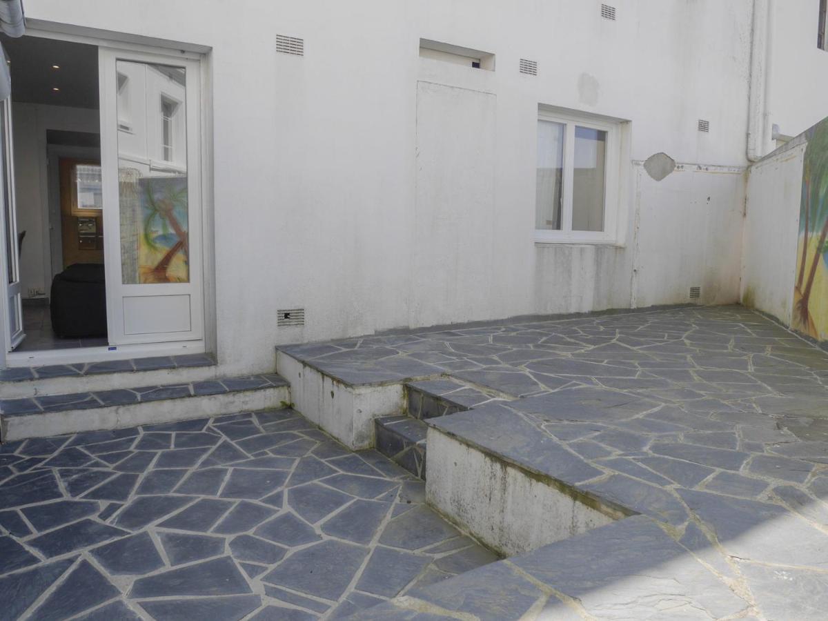Appartement Renove En Plein Centre De Palais Avec Cour Ensoleillee, Proche Du Port, Animaux Acceptes - Fr-1-418-222 Exterior photo