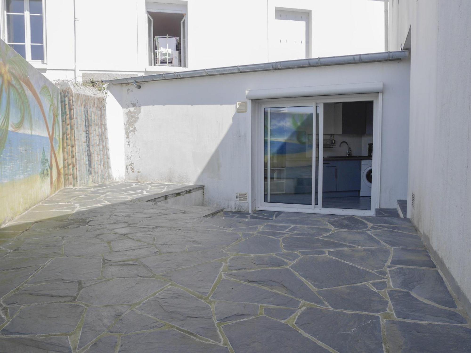 Appartement Renove En Plein Centre De Palais Avec Cour Ensoleillee, Proche Du Port, Animaux Acceptes - Fr-1-418-222 Exterior photo